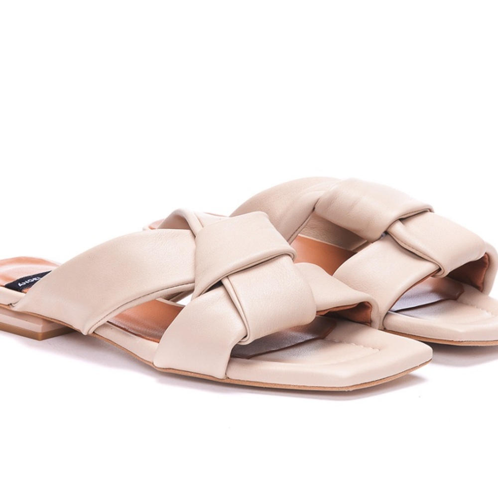 Elegant Cream Women's Sandals